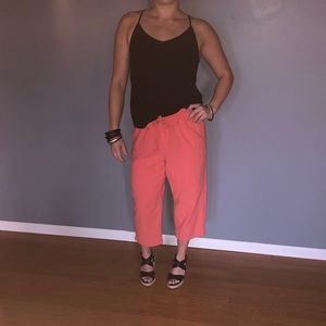 Salmon cropped drawstring women’s pants.